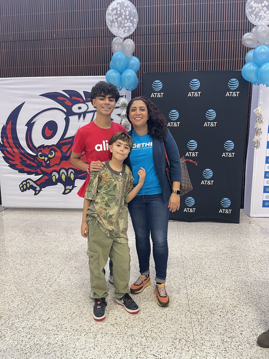 TMak (@tmakrivera) on Twitter photo Killough Middle School in <a href="/AliefISD/">Alief ISD</a> produces greatness! Thank you <a href="/TobeNwigwe/">TobeNwigwe</a> for stopping by #OllieMiddleSchool to help <a href="/ATTPolicyTX/">AT&T Texas</a> distribute devices. My sons had a blast meeting one of their faves. #Alief Killough Middle School in <a href="/AliefISD/">Alief ISD</a> produces greatness! Thank you <a href="/TobeNwigwe/">TobeNwigwe</a> for stopping by #OllieMiddleSchool to help <a href="/ATTPolicyTX/">AT&T Texas</a> distribute devices. My sons had a blast meeting one of their faves. #Alief