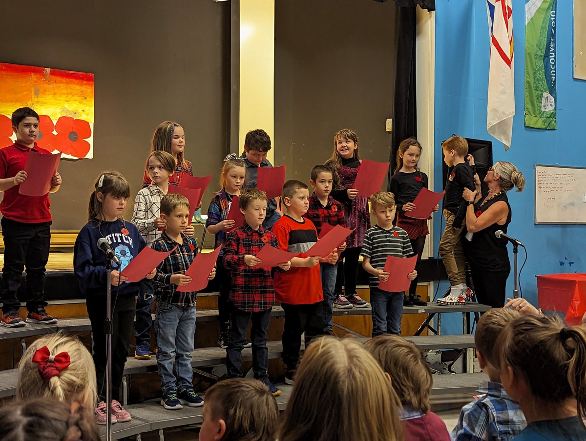 CAcougars179's tweet photo. Remembrance Day Assembly at CA ❤️.  #WeRemember #RemembranceDay2023 https://t.co/fiolbltgw6