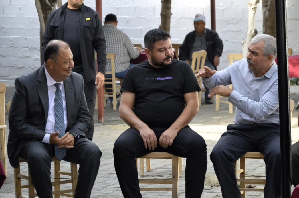 BelediyeCine's tweet photo. Soğancılar Mahallesi'nde yenilediğimiz Şehler Kırathanesi'ni hizmete açtık

Başkanımız Enver Salih Dinçer, mahalle sakinleriyle birlikte ilk çayı içerek vatandaşların taleplerini dinledi. https://t.co/rEIw9JnnyI