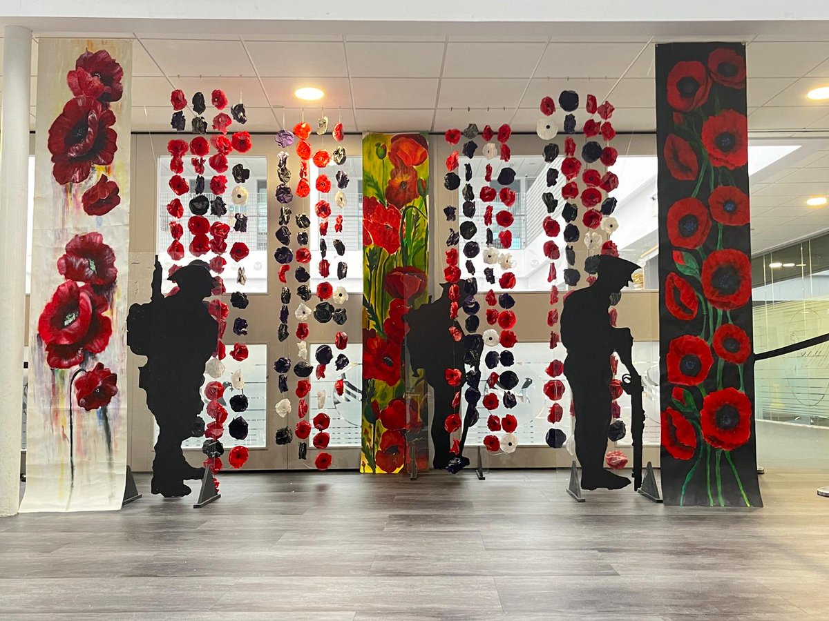 SHolmesArt's tweet photo. Proud of this years Remembrance display with painting by Year 9 and 10 students #RemembranceDay2023 https://t.co/3vFM0v4yB2