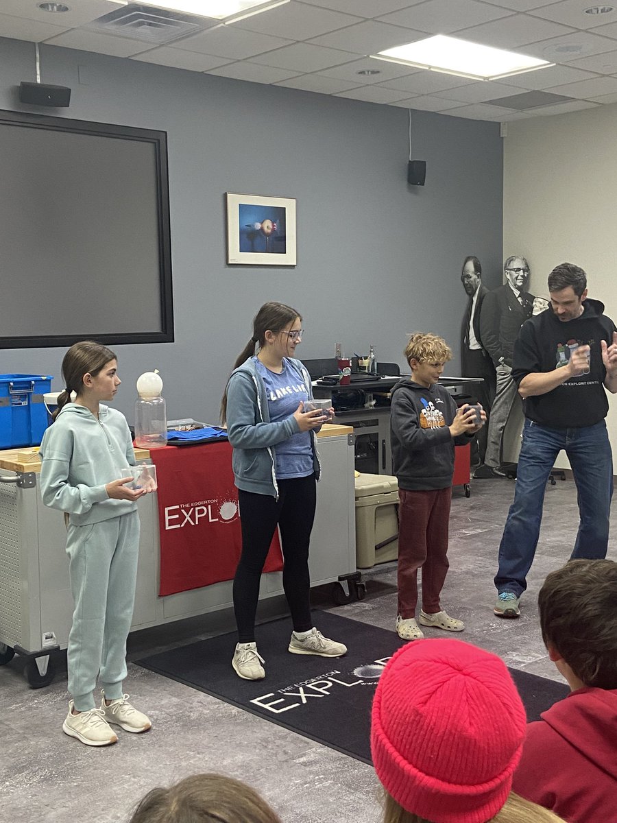 Solids, liquids, and gases for our last session of the day! #lakeviewvikes <a href="/ShellCreekVikes/">LCS Shell Creek Elementary</a> <a href="/blumenthal_5/">Alicia Blumenthal</a>