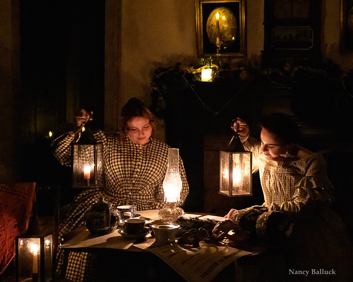 Spots are filling up quickly for Holiday Lantern Tours!

Reserve now to ensure you get your preferred date and time slot! 
330tix.com/events/holiday…