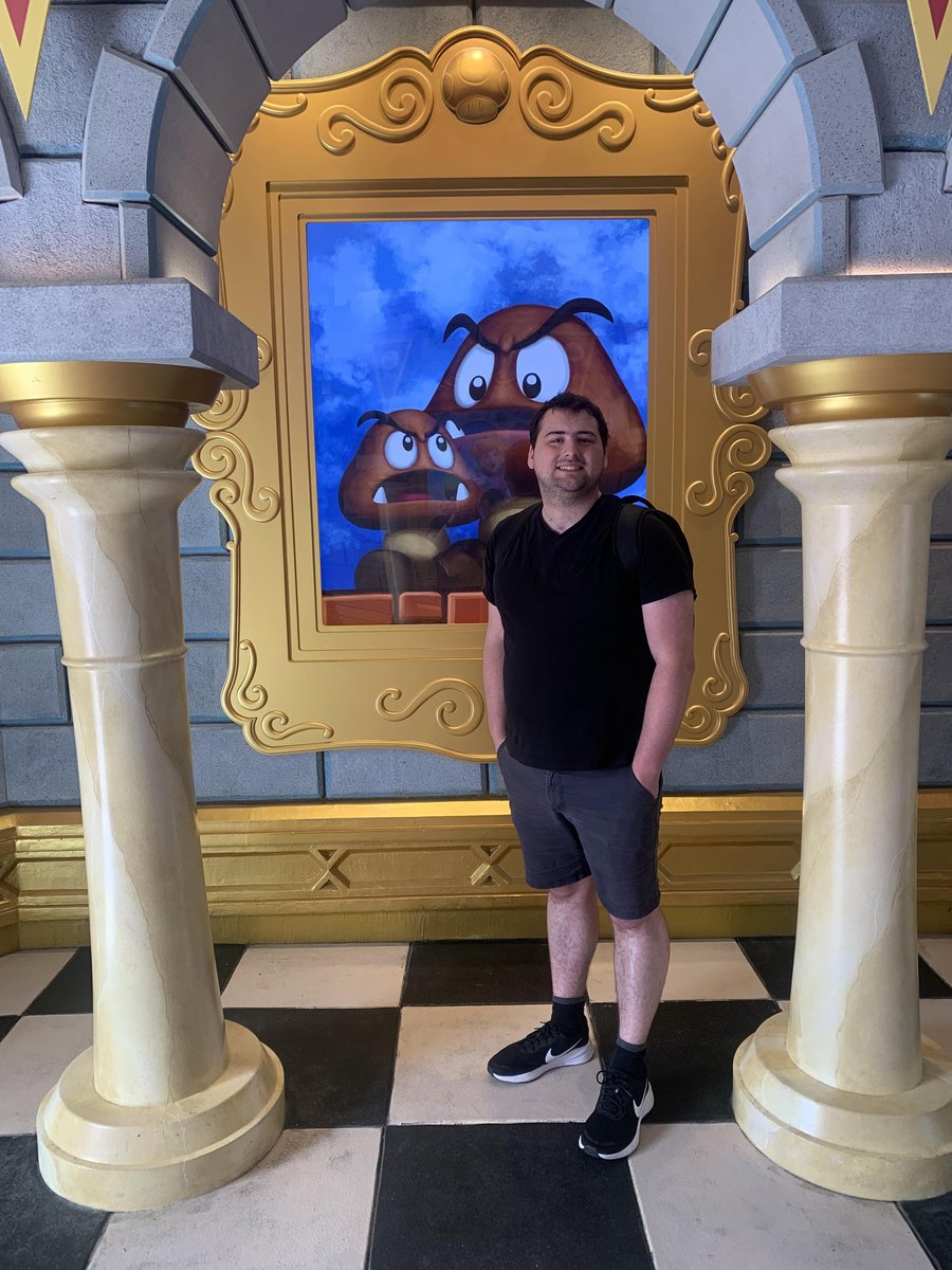 stringsona's tweet photo. Got to see Mr Nintendo today. https://t.co/8tZn8qri3J