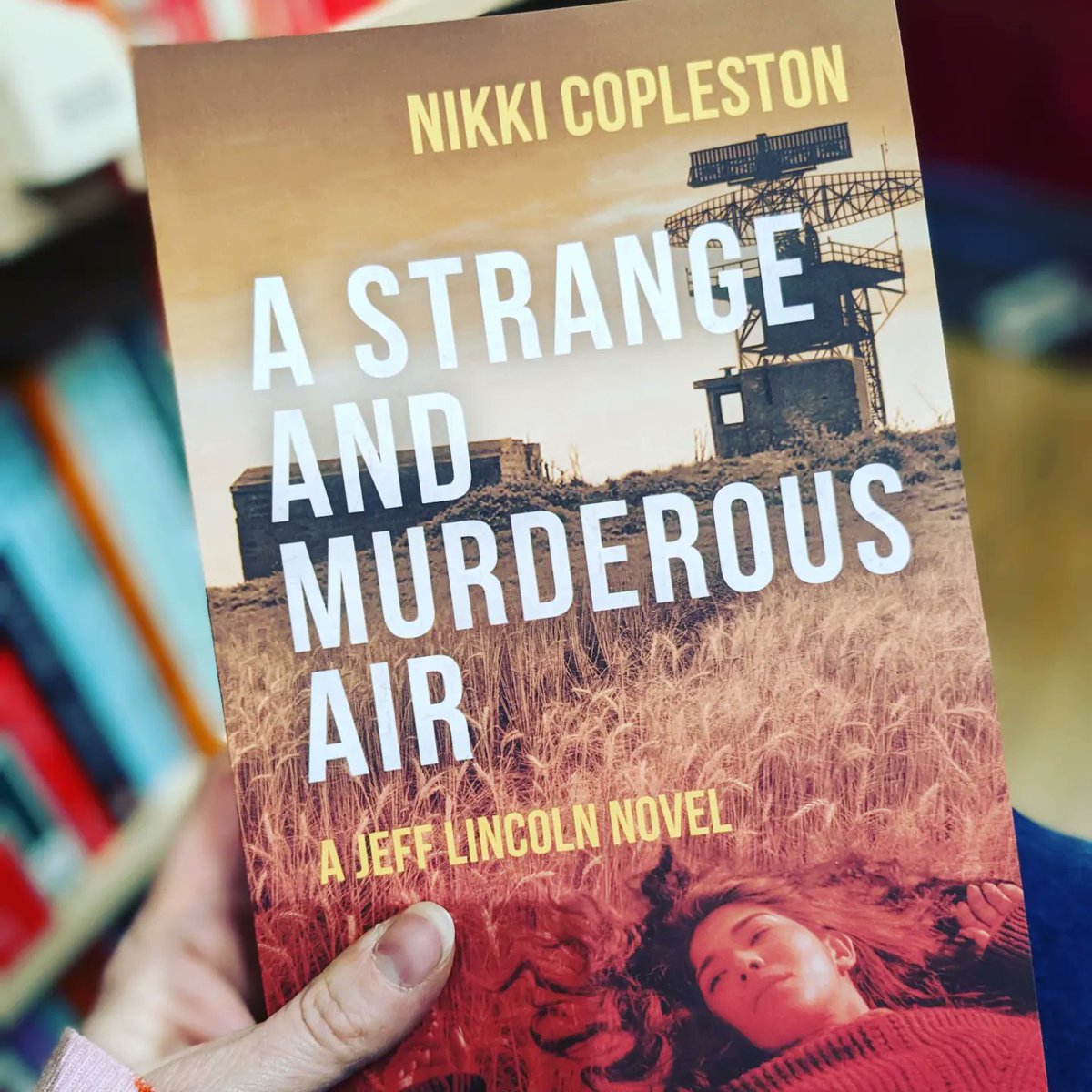 HuntingRavenBks's tweet image. Enjoying the launch of A Strange and Murderous Air, the fifth book in the DI Lincoln series set around Salisbury @nikkicopleston