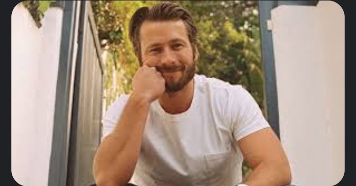 Burn0321's tweet image. Hear me out : 
Steve Austin #TheBionicMan