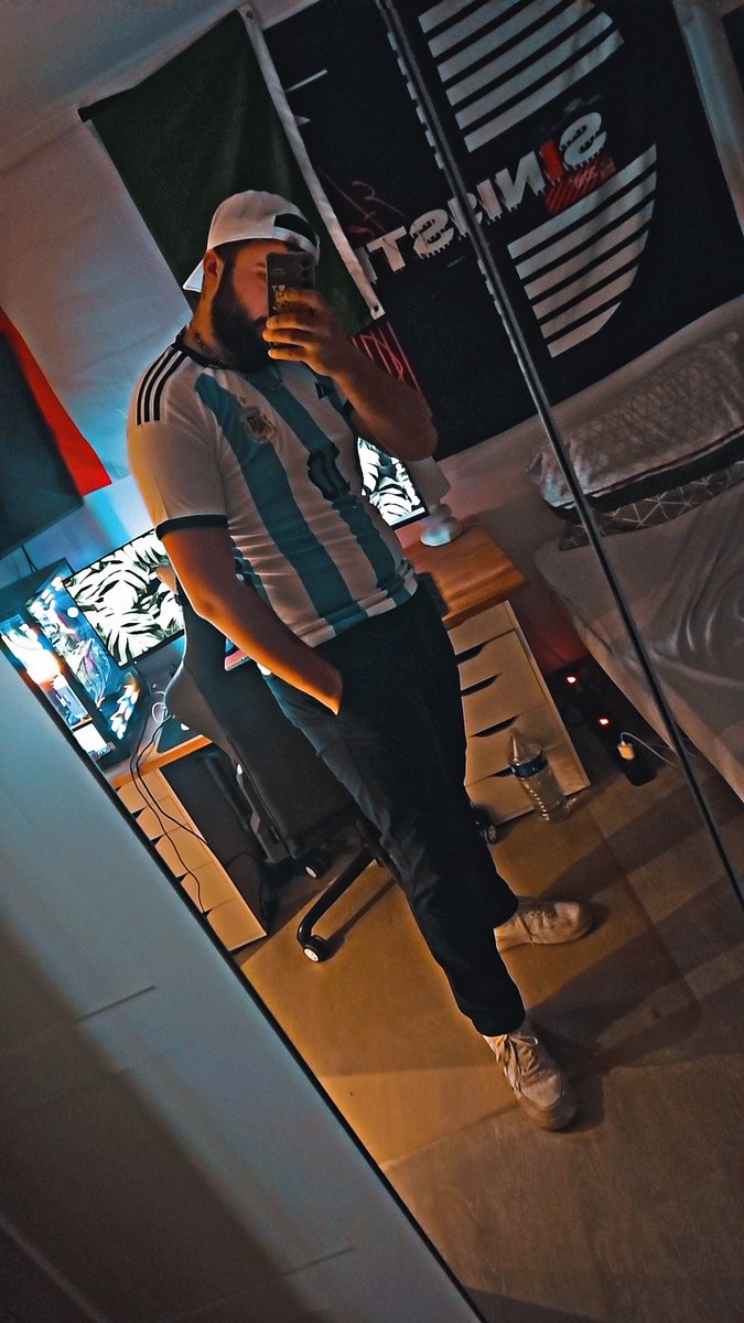 ShadowCimOff's tweet image. 2022 vs 2023 
On vois l'évolution grâce à la salle ?