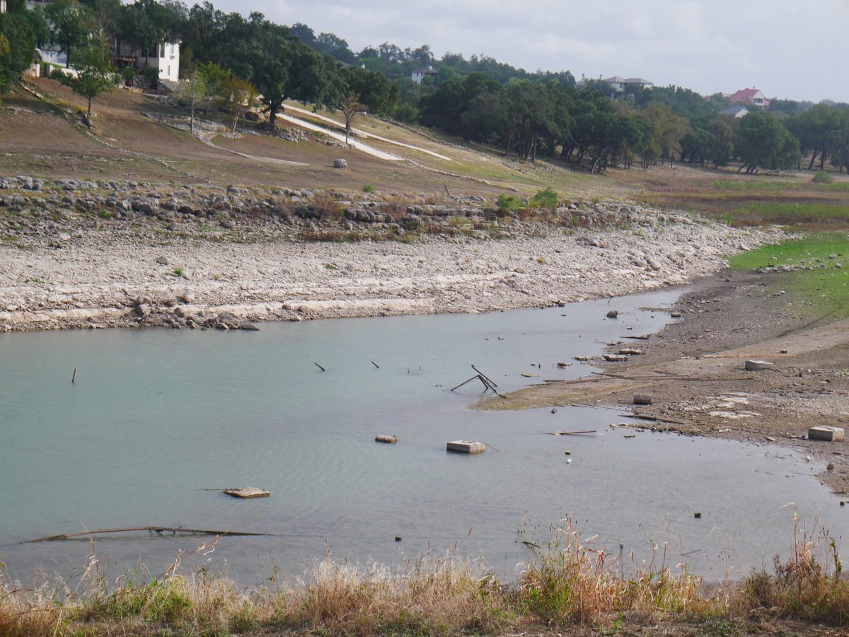 Canyon Lake reached its lowest point in recorded history in October 2023 at 889.61 ft-msl. 

On Nov. 13, read more about how the severely low water levels are affecting the communities near Canyon and Medina Lake through my project, available on Wix. 
#canyonlake #txdrought