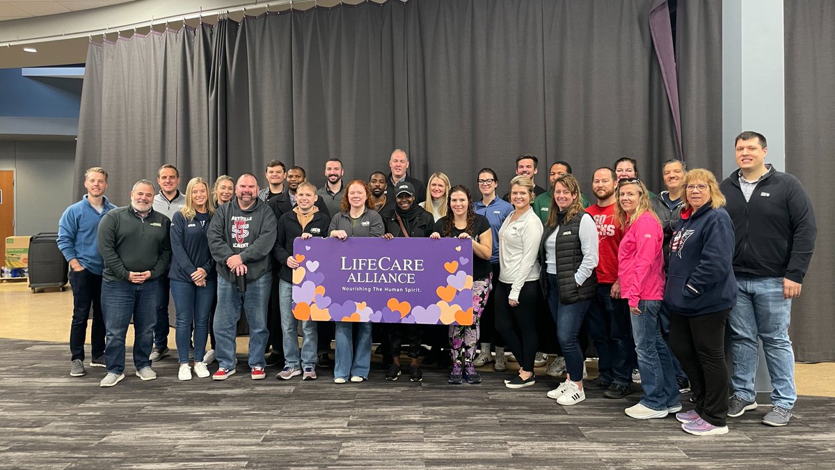 Thank you, <a href="/LifeCareAllianc/">LifeCare Alliance</a>, for allowing us to spread a little early holiday cheer and give back to the community! Our team recently packaged meals for Meals-on-Wheels and crafted handmade decorations. 

#Volunteering #Community