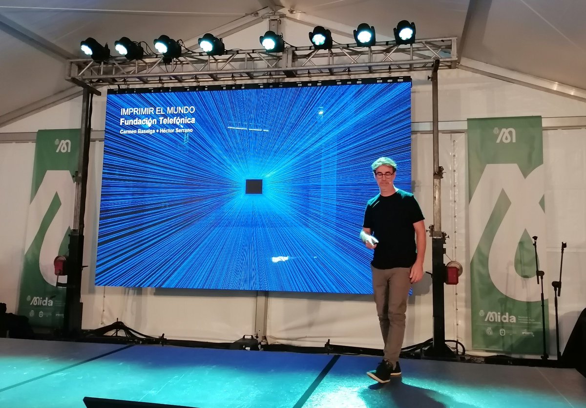 Héctor Serrano en MIDA <a href="/Artesaniatfe/">Artesanía Tenerife</a> <a href="/AytoCandelaria/">Ayuntamiento de Candelaria</a>