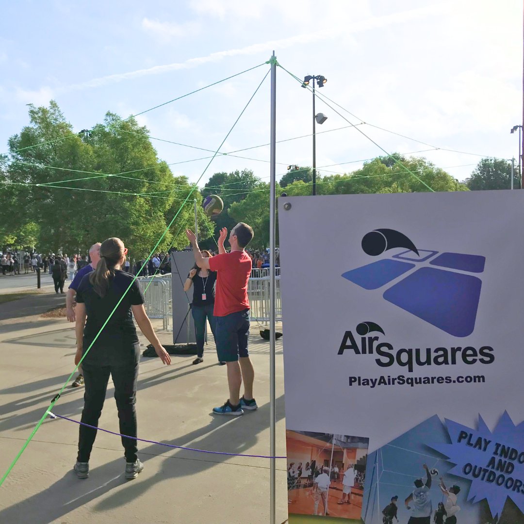 AirSquares's tweet image. Get your AirSquares and get playing! The holidays are a great time to break out this fun group activity. Indoors or outdoors, the fun never stops!

#9Square #physed #youthministry #youthpastors #studentministry