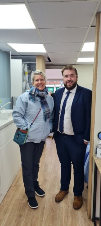 irishrurallink's tweet image. Delighted to join @virginia_tech as they stopped in #Ballycumber this morning as part of its #BioBus tour. Thank you to @islandfarmfoods for hosting us to continue the discussion on the #CircularEconomy and #BioEconomy