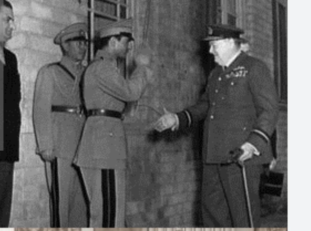 Chia_1324's tweet photo. @ZakMountain1 داداش این لندهورچرچیل است نه اونیکه پابوس اعلیحضرت است ، پدرشون را تبعید کردند وهیچ حسابی برایش نکردند https://t.co/HJThWKfEUs