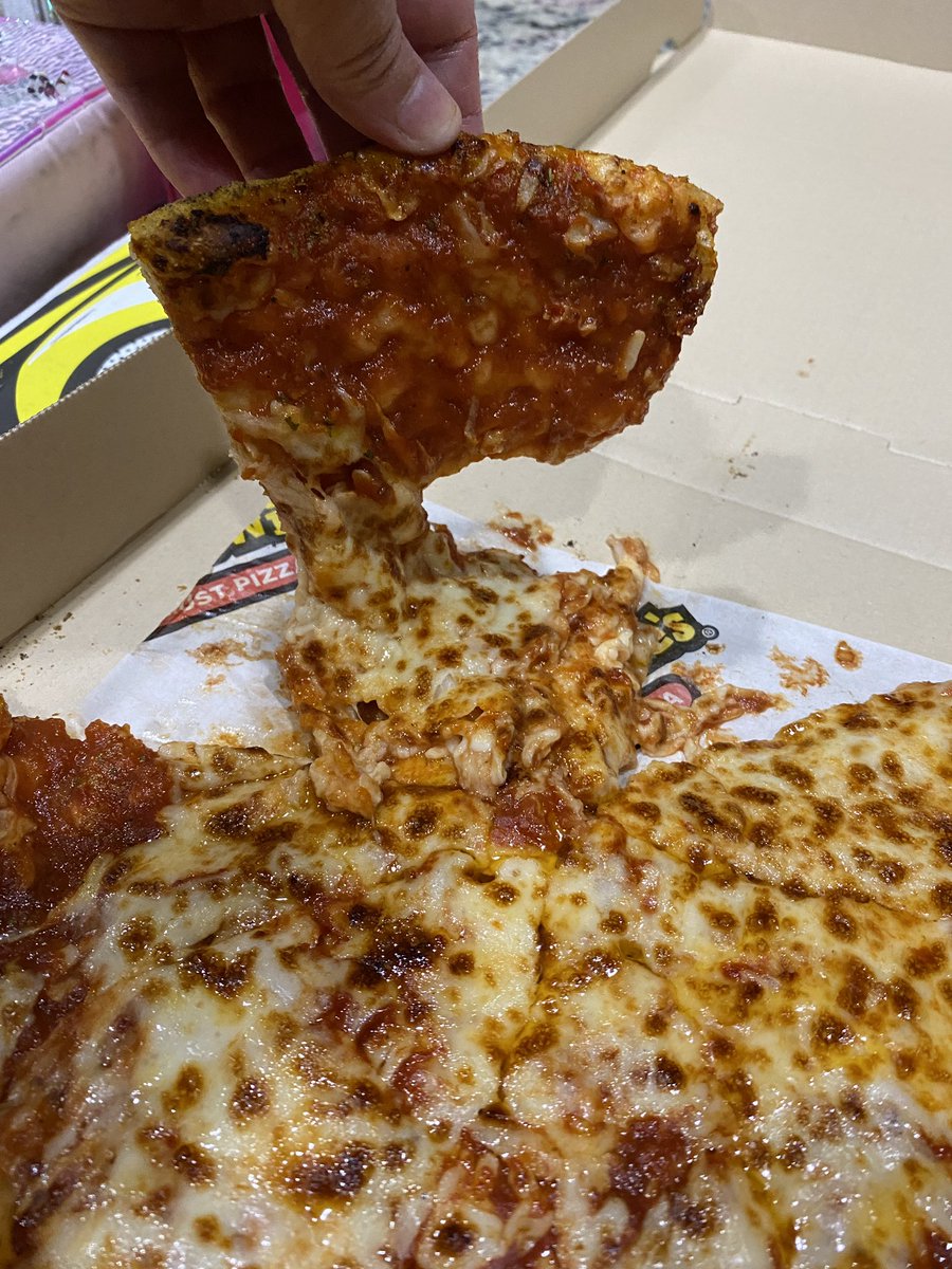 Very disappointment with today’s pizza from @hungryhowies 

I ordered a cheese pizza and I don’t think it was cooked correctly but it was very sloppy. 

I’ve ordered plenty of times and never had issues.