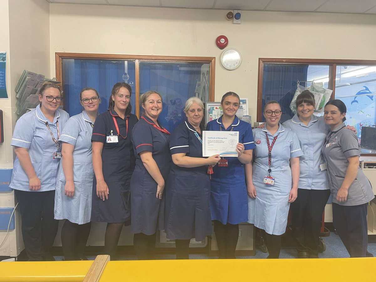 Congratulations to wards B10/11 for 200 fall free days! Fantastic team 🤩 @WHHPaediatrics @WHHQualAcademy @dfhlincoln @WHHClinicalEd @WHHNHS