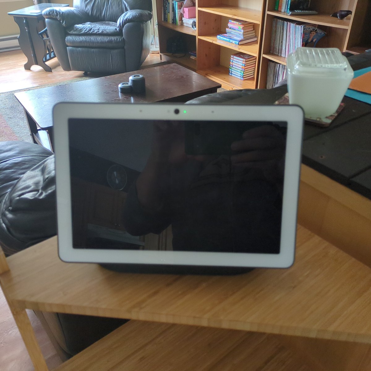 Cleatubb's tweet photo. @google Hey what is with these pieces of junk? All three screens went black within two days of each other. They will decide to bless me with a few minutes of a picture  here and there, then back to black. Still kind of respond. Been like this for over a week https://t.co/0foL8iVcrk