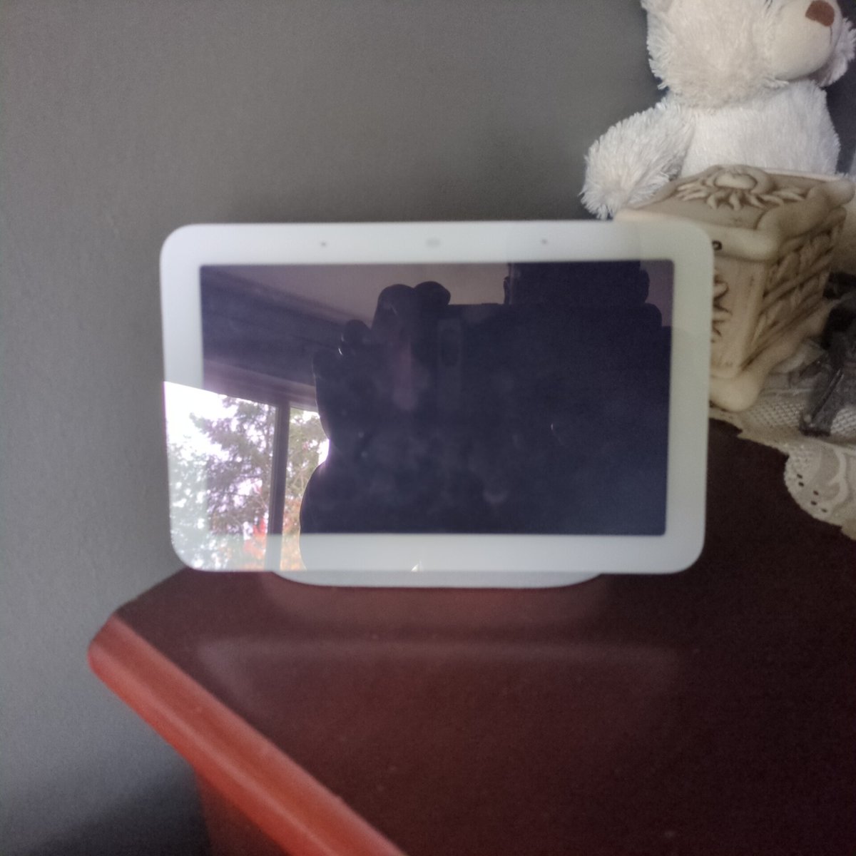 Cleatubb's tweet photo. @google Hey what is with these pieces of junk? All three screens went black within two days of each other. They will decide to bless me with a few minutes of a picture  here and there, then back to black. Still kind of respond. Been like this for over a week https://t.co/0foL8iVcrk