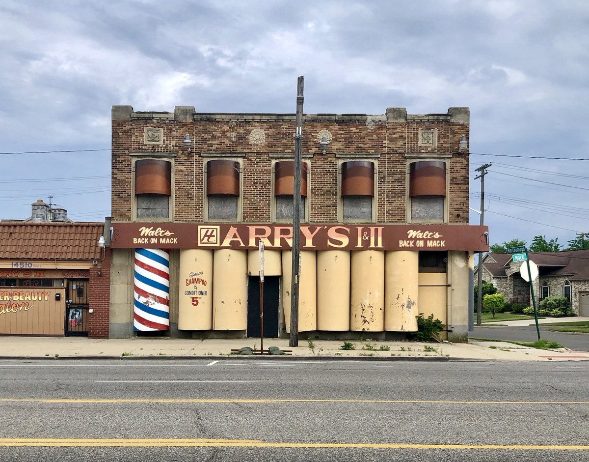 Harry’s Barber Shop
Detroit, MI