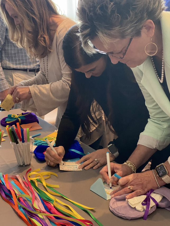edmentum's tweet image. District leaders at Edmentum’s Innovation &amp;amp; Insights event in Nashville, TN took a break to package winter hats, gloves, and handwritten notes for @BGCMidTN
 
#EducatorFirst #GiveBack