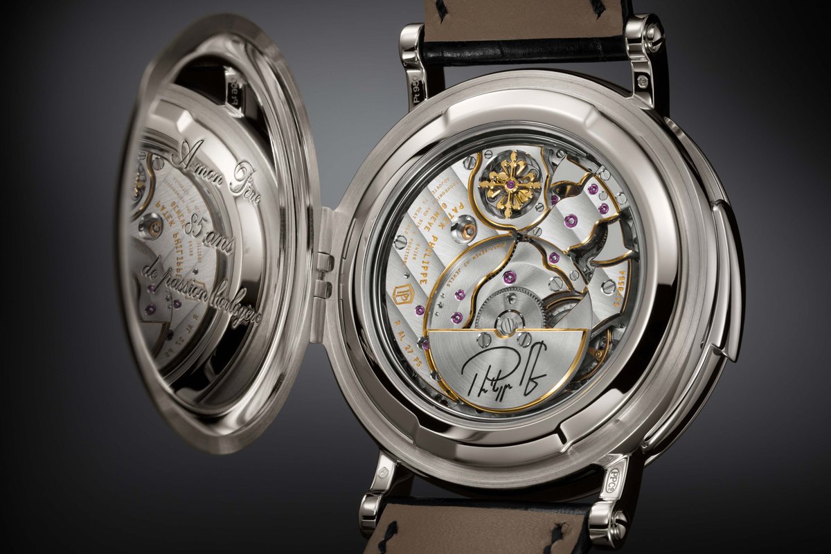 cotedesmontres's tweet photo. #PatekPhilippe #RépétitionMinutes #Alarme Référence 1938P-001 - @PatekPhilippe lance une série limitée avec un mouvement exclusif en hommage à @PhilippeStern pour célébrer ses #85ans.
Un cadran en #émail #GrandFeu noir, son portrait en peinture miniature…
https://t.co/Iuyg5w3Qyg https://t.co/AD7aPdCKr9