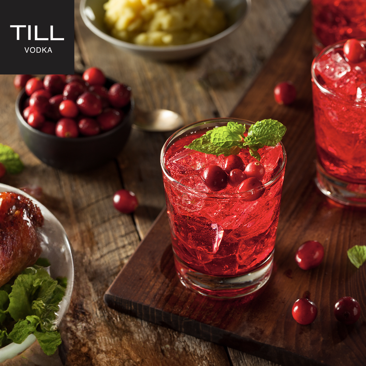 Need the perfect cocktail to go with your Thanksgiving festivities? Look no further than the TILL Cranberry Fizz. 

Ingredients:
1.5 oz TILL Vodka
5 oz Cranberry Juice
Top with Prosecco

Find TILL Vodka near you at TILLVodka.com.