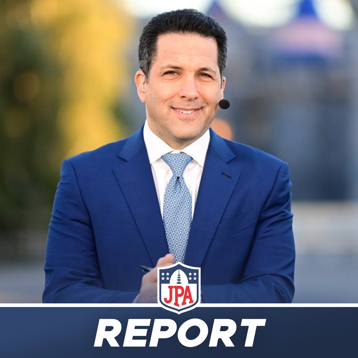 jasrifootball's tweet photo. 𝗥𝗘𝗣𝗢𝗥𝗧: ESPN is banning Adam Schefter,  Woj and other Insiders/Reporters from betting on the sports/leagues that they cover, via @FOS 

ESPN especially wants to prevent confidential information from Insiders like Adam Schefter being used for betting purposes.

ESPN just launched a betting app (@ESPNBet) 

More Here from FOS: https://t.co/bnkQdlduhx