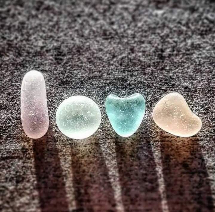 'LOVE' 💘
Made from sea glass. 🌊

#ecoturismo #savetheoceans