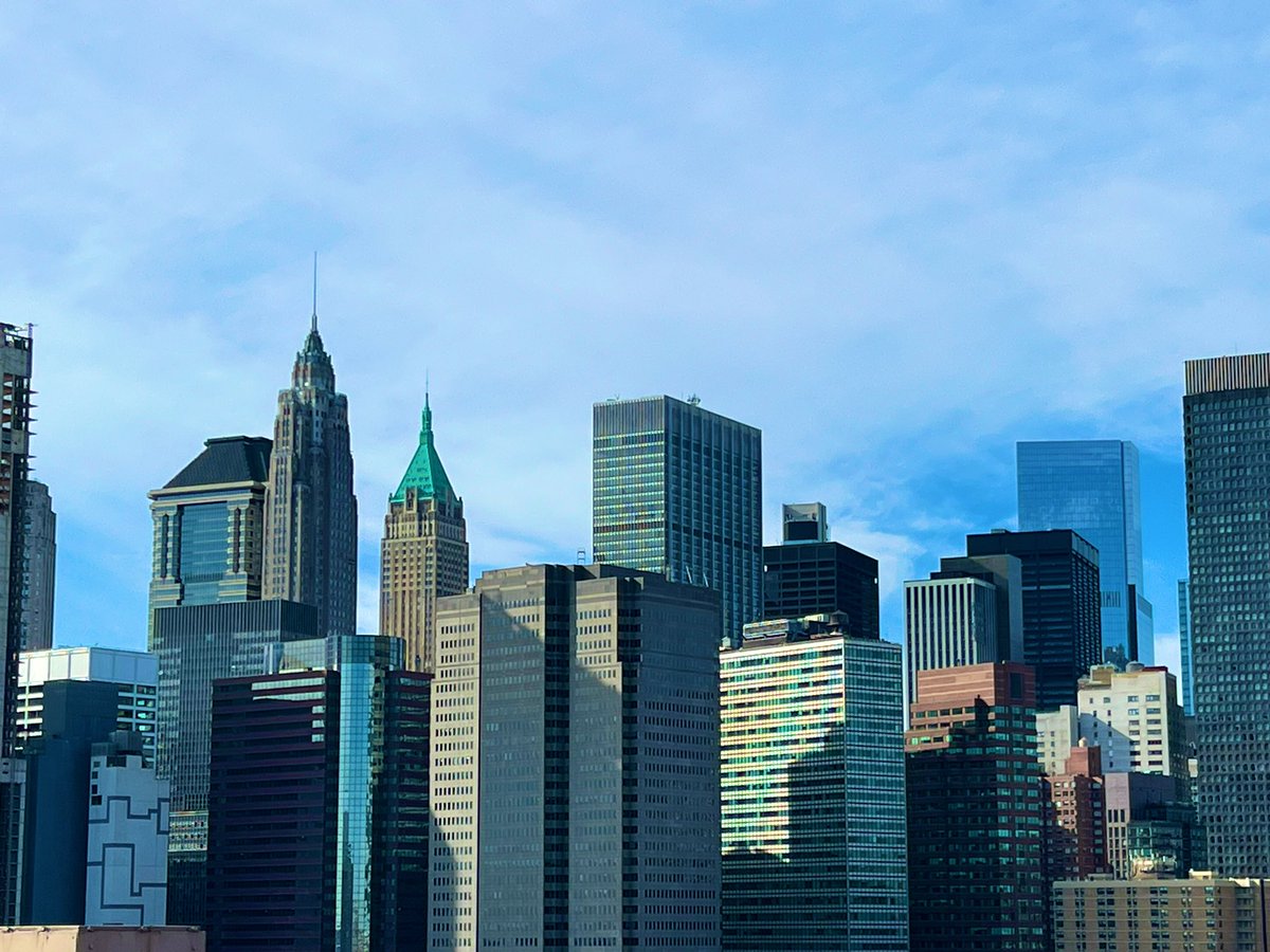 kokeshimum's tweet photo. Homeward bound 😐 NYC has been amazing as ever! Land at 6am tomorrow then tomorrow night we’re straight back out to see David Holmes at the Golden Lion. #straightthroughcrew https://t.co/mluMWlyRNF