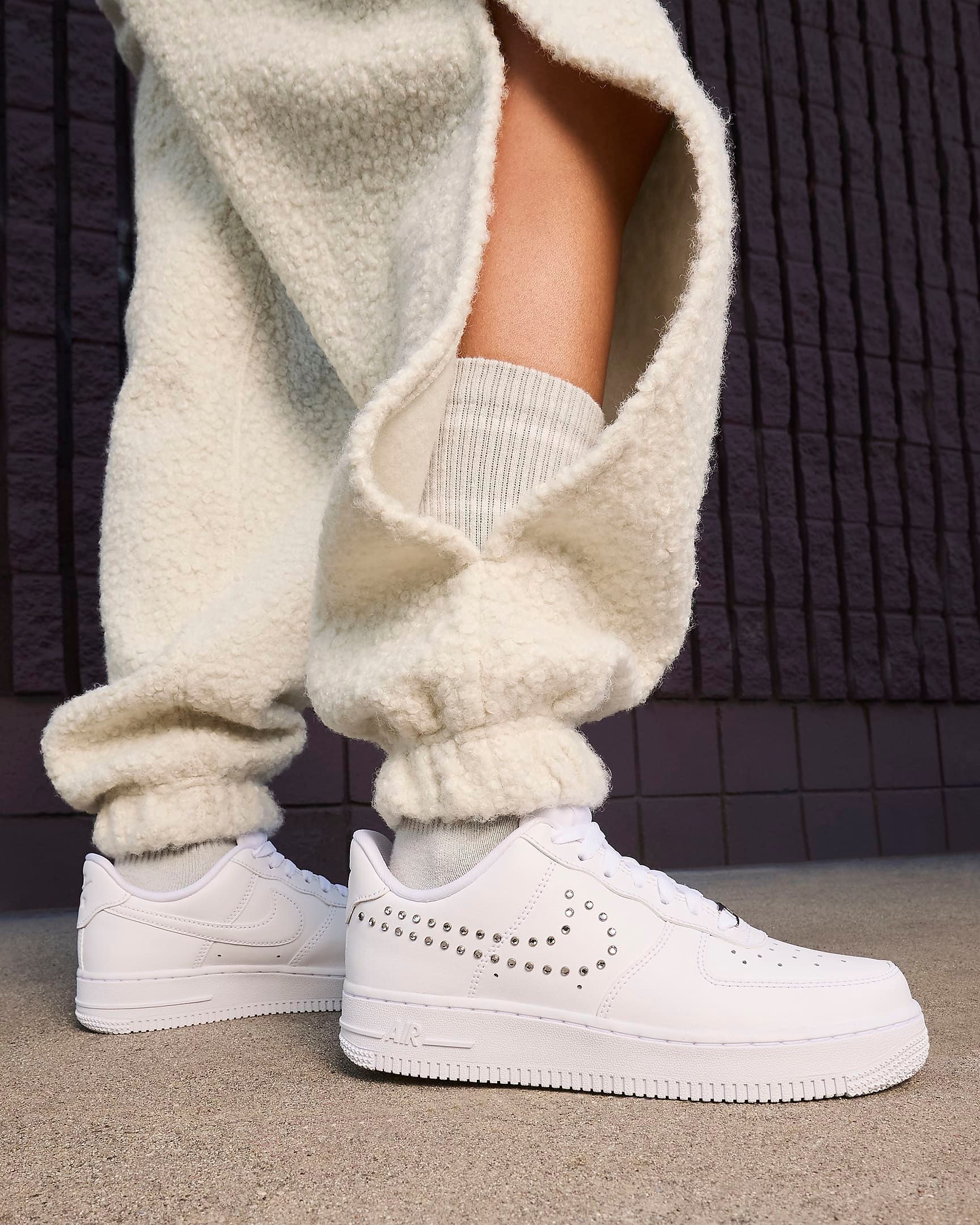 Nike air force 1 studded womens hotsell