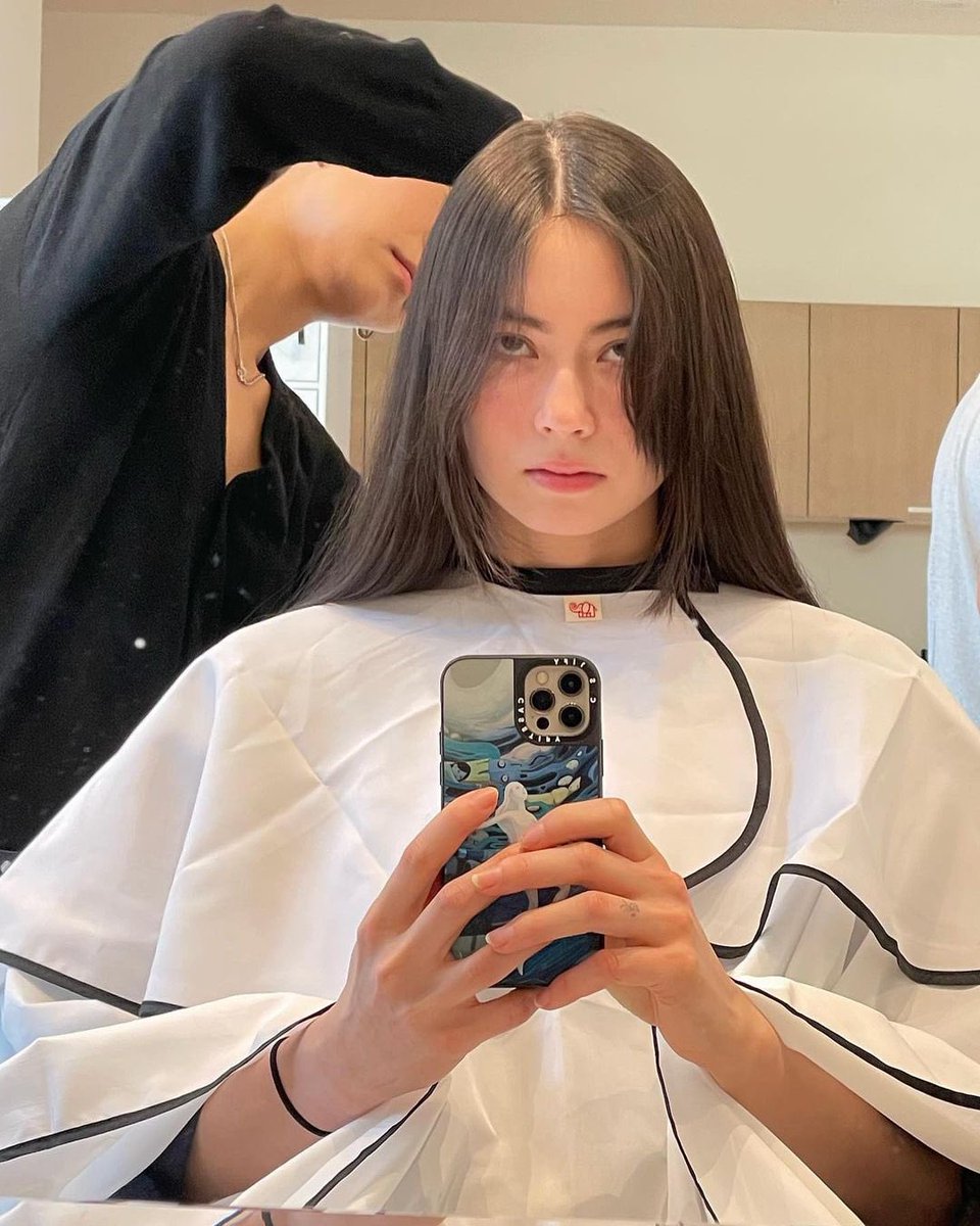 Guess i want to get a haircut or just change my hairstyle