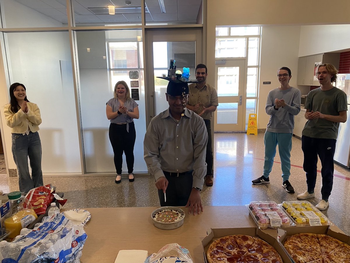 Vinit successfully defended his Ph.D. thesis today. Congratulations, Dr. Sheth! Thank you to the Ph.D. committee members, Drs. Wei Chen, Qinggong Tang @TangLab2 , and JP Masly, and the entire @Wilhelm_Lab team! @sbme_ou @ENGINEERINGatOU @OUResearch @StephensonCC