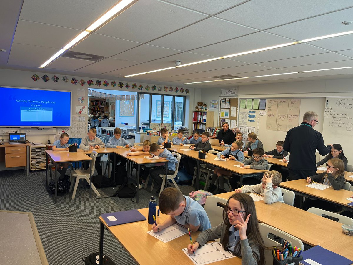 Lynn and David visited St Luke’s Primary in Kilwinning to talk and spend time with the P5,6,7s about health and social care and social care roles ❤️ well done everyone great discussions 
<a href="/NAHSCP/">North Ayrshire HSCP</a> <a href="/St_Lukes_Pr/">St Luke's Pr & EYC</a>