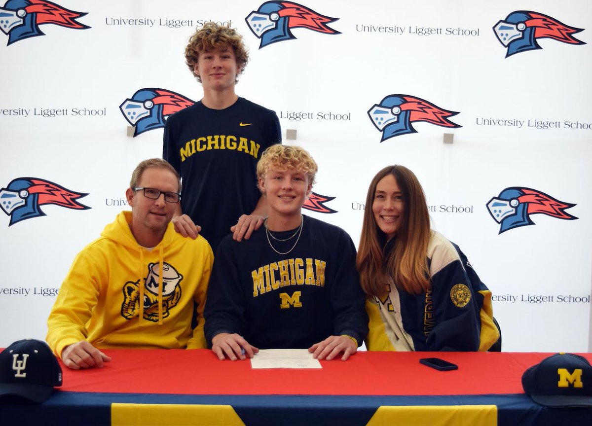 Signed. 〽️
<a href="/umichbaseball/">Michigan Baseball</a> adds another Barr! 
#GoKnights #GoBlue ⚾️