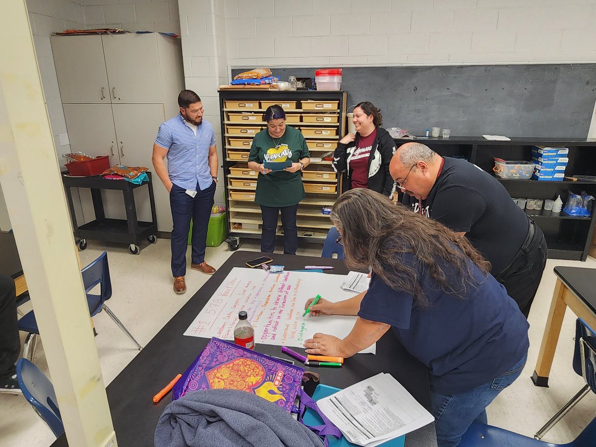 Monika Robinson tweet media