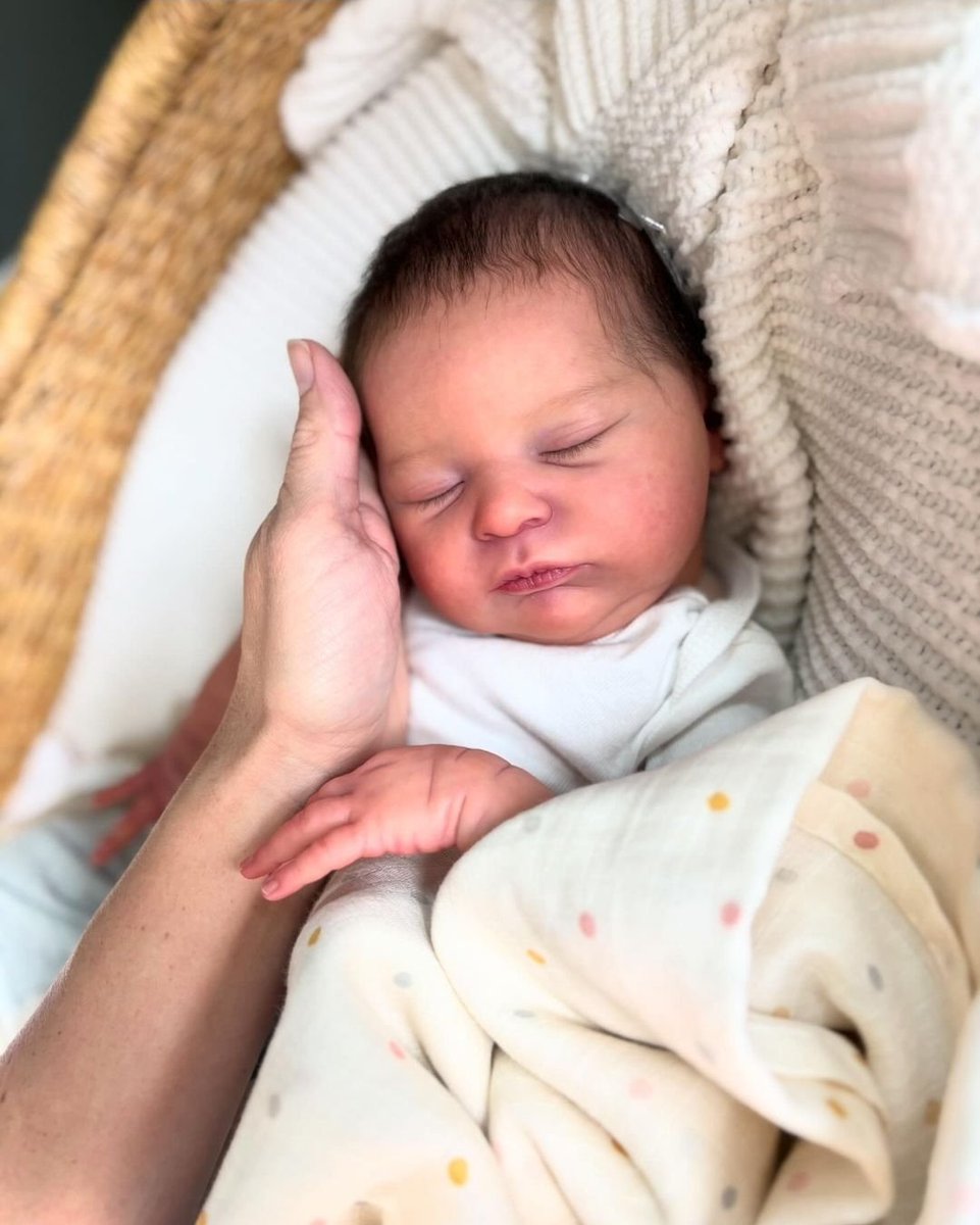 SandersSte40425's tweet photo. I love this baby ❤ it is a #doll 
She is available for sale ! ! !

#gifts #giftideas #handmade #gift #love #giftsforher #christmas #smallbusiness #homedecor #giftsforhim #art #shoplocal #fashion #birthday #giftshop #instagood #shopsmall #supportsmallbusiness #giftbox #shopping https://t.co/B5WAvrKmHB