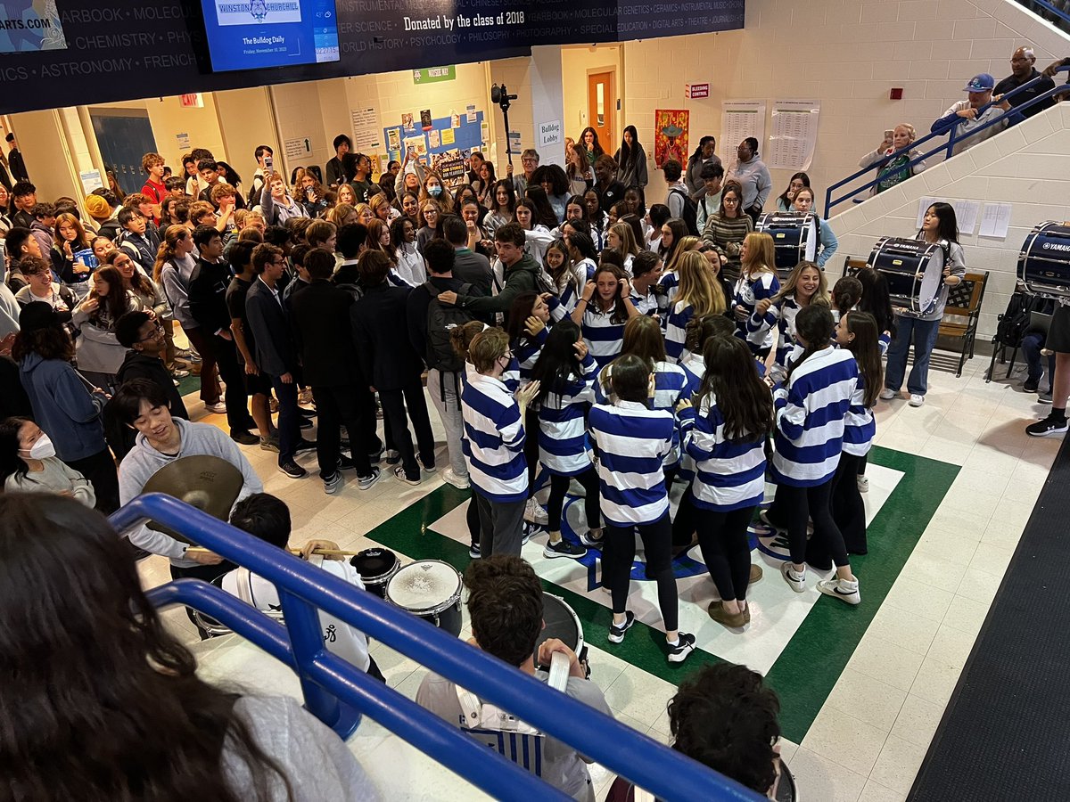 DawgsSports's tweet photo. Friday clap out for all our teams headed to States this weekend! https://t.co/dlsI6ZkYel