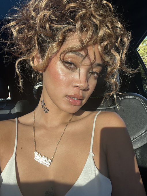 Luvvvitwhenyagetrealfreakyyy https://t.co/4Ln9lgYNQA