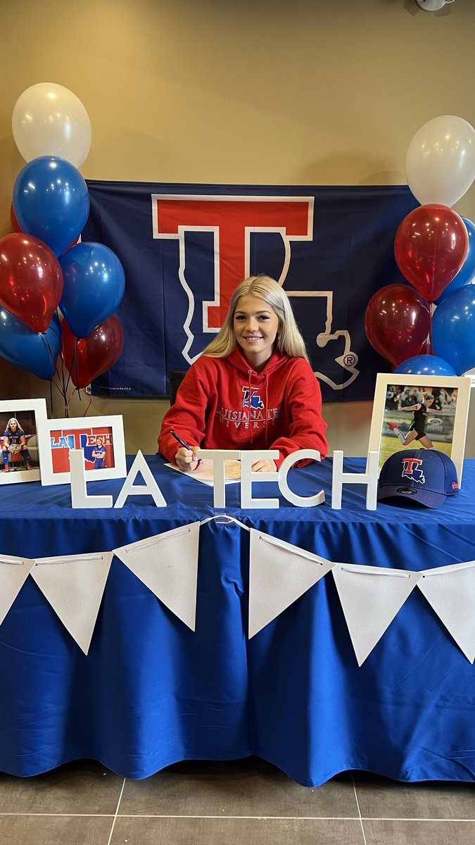 TayC60's tweet photo. Officially a Bulldog! 🔴🔵🔴  @OSUsoccer @LATechSOC @coach__stevo @billosu10 https://t.co/kNZTVGpnLn