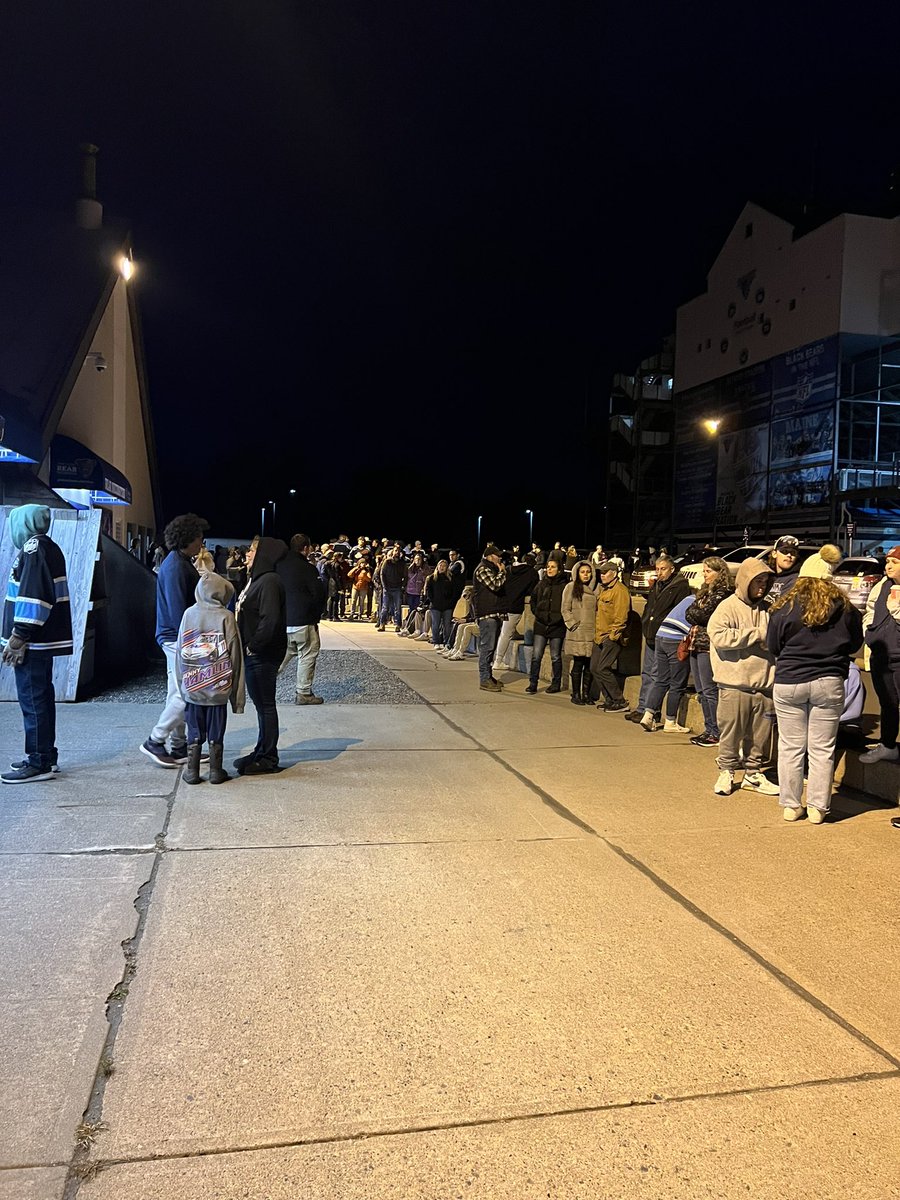 Black Bear Hockey Fans waiting in line for the last batch of tickets