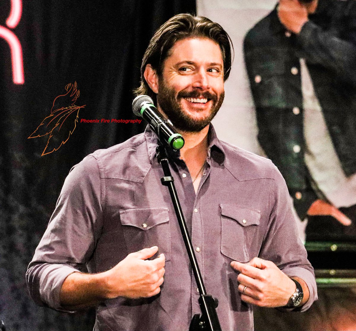 PhoenixFire_RN's tweet photo. Jensen #SPNMinn #MinnCon #CreationMinn https://t.co/FsAzviEOry