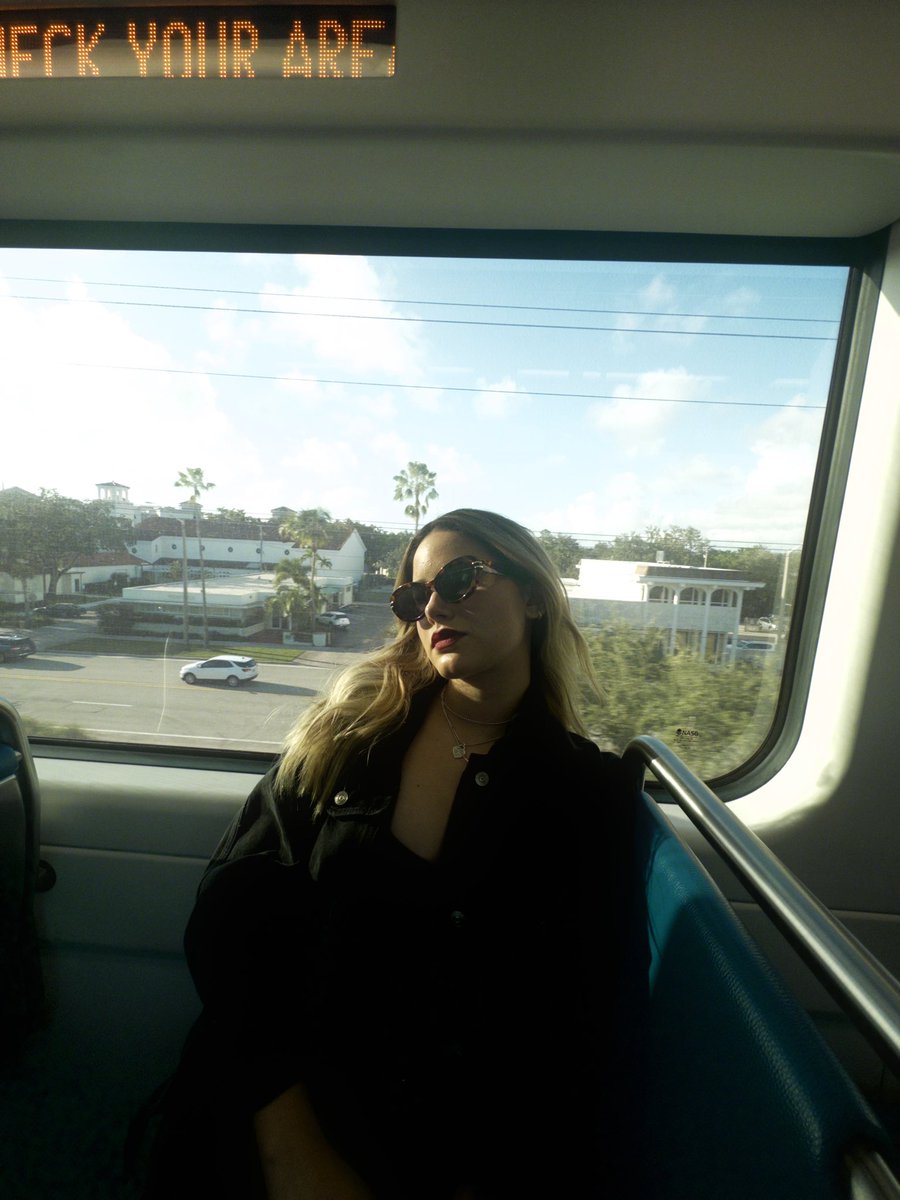 soff (@ana_sofiar) on Twitter photo 