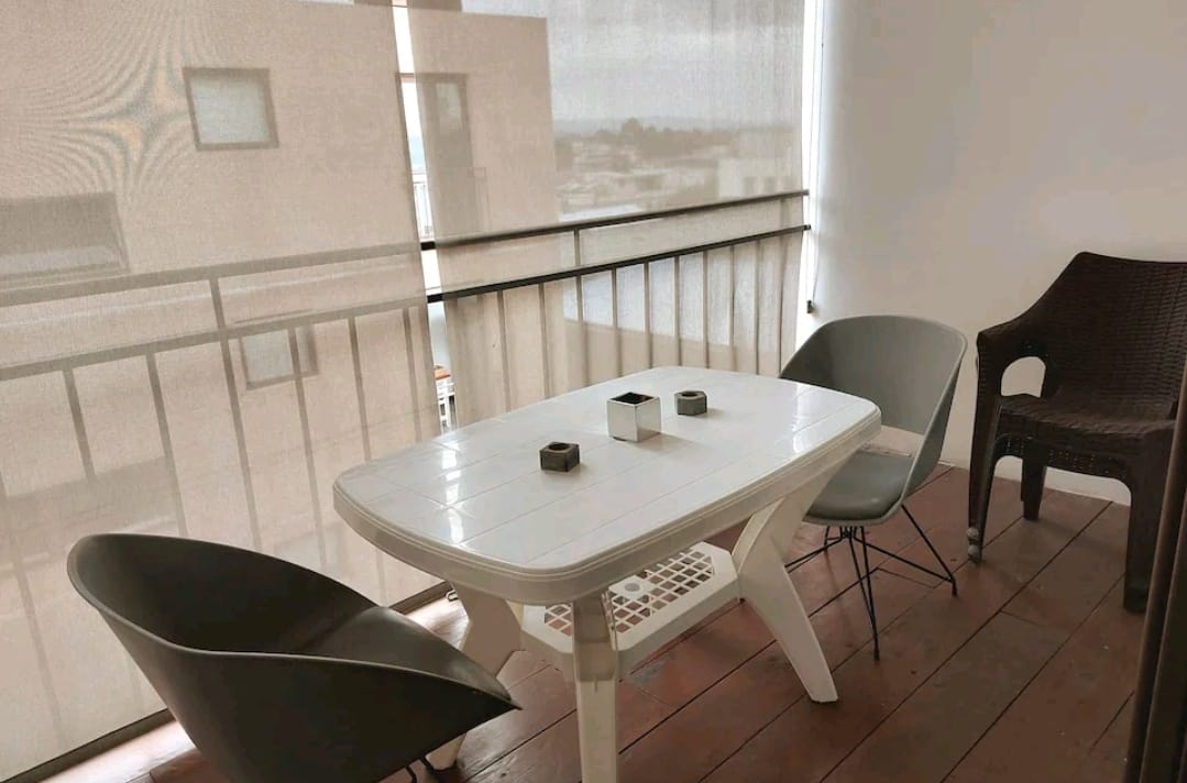 BonanzaBRGT's tweet photo. #sealquila apartamento amueblado de 1 dormitorio y 1 baño en El Prado z1. No parqueo para vehículos.
Q.3,300 incluyendo mantenimiento (agua, seguridad, limpieza áreas comunes), muebles e IVA.

Inf 3360 7044 
#apartamentoenrenta #viernes https://t.co/VHCV7VKEAV