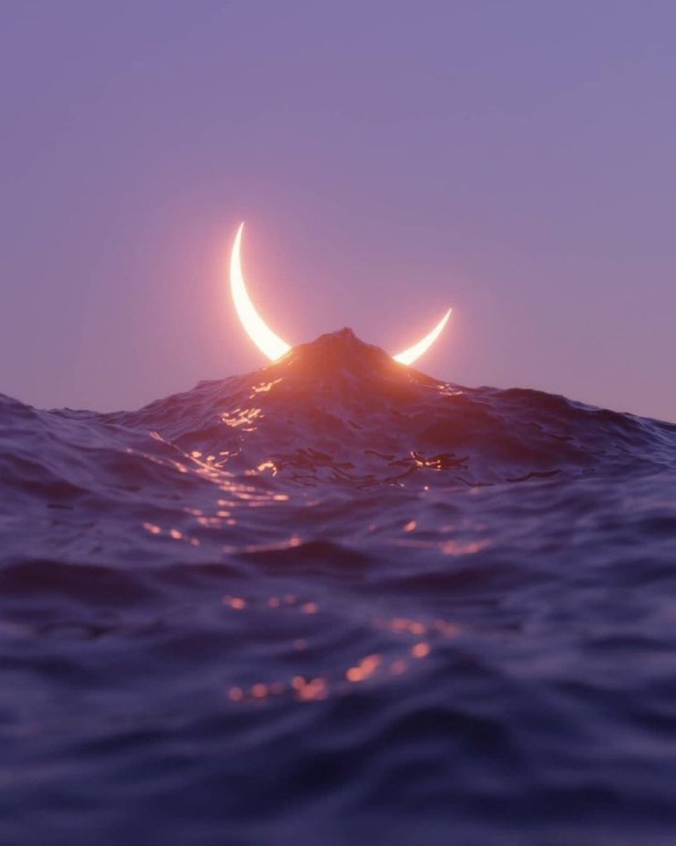 M1ONLOVER's tweet image. Moon and Sea