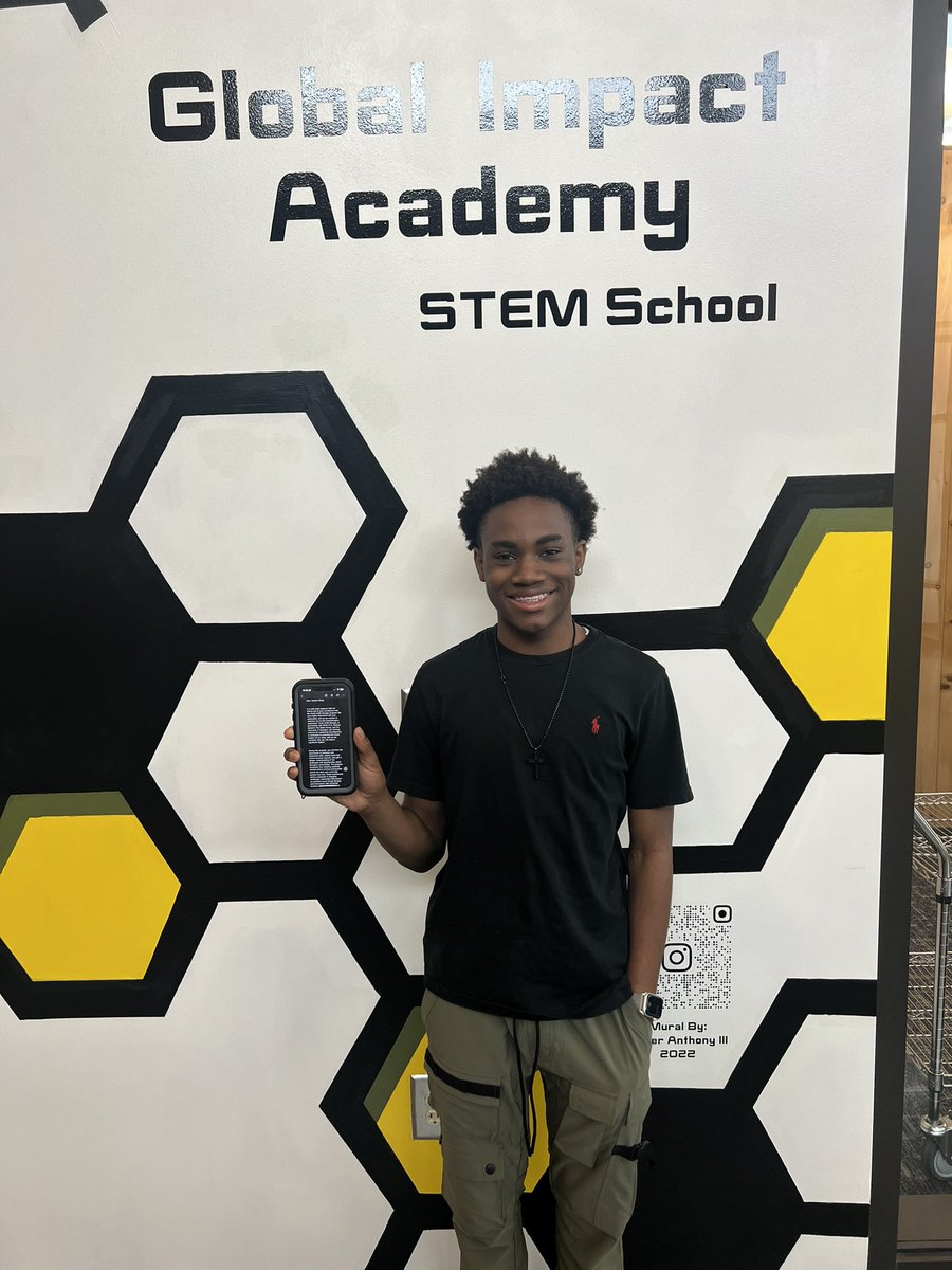GlobalImpactAc1's tweet photo. We are RoBee proud of Jawhon for being selected to attend the Georgia Youth LEAD program! What a way to #AmazeandInspire https://t.co/WmYlyApK5l