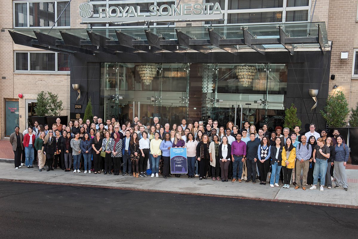 _BrightFocus's tweet photo. 🧠🌟Wrapping up an incredible 15th annual Alzheimer's Fast Track! We are inspired by the brilliant minds that gathered to explore breakthrough ideas in Alzheimer's research. Exciting times ahead as we gear up for #SfN23! 

Share your highlights from #AlzFastTrack below! 👇 https://t.co/mPGXe0zP3t