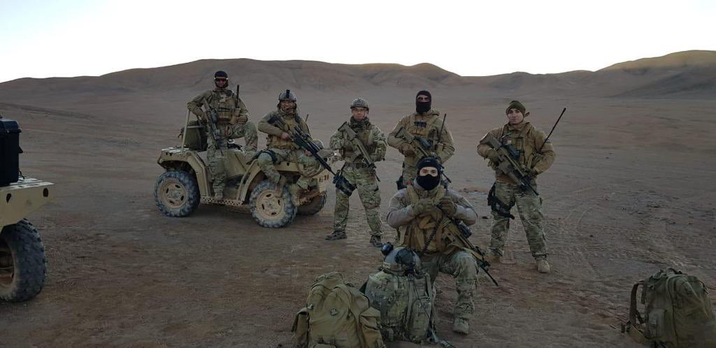 FACh_Chile's tweet photo. Grupo de Fuerzas Especiales conmemoró su XLIV Aniversario en el Rgto. de Artillería Antiaérea y Fuerzas Especiales “Escuela Táctica” #FACH. Aviadores militares especializados en misiones de combate, búsqueda y salvamento aéreo y apoyo  a la comunidad en emergencias. https://t.co/OYb45NkqCR