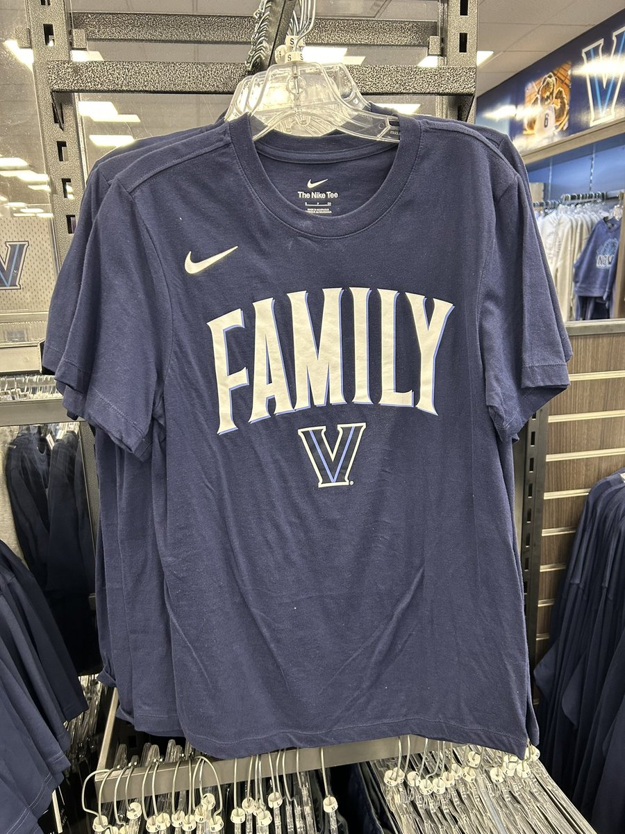 NovaNationer's tweet photo. 20% off surprise weekend sale! Save on faves like hoodies, t-shirts, q-zips, and more! Shop the @VillanovaUShop or online https://t.co/LtuGGOM027 until Sunday 11/12. Some exclusions apply. 👚👕 #NovaNation #BookstorePartner https://t.co/ckXs8txUYt