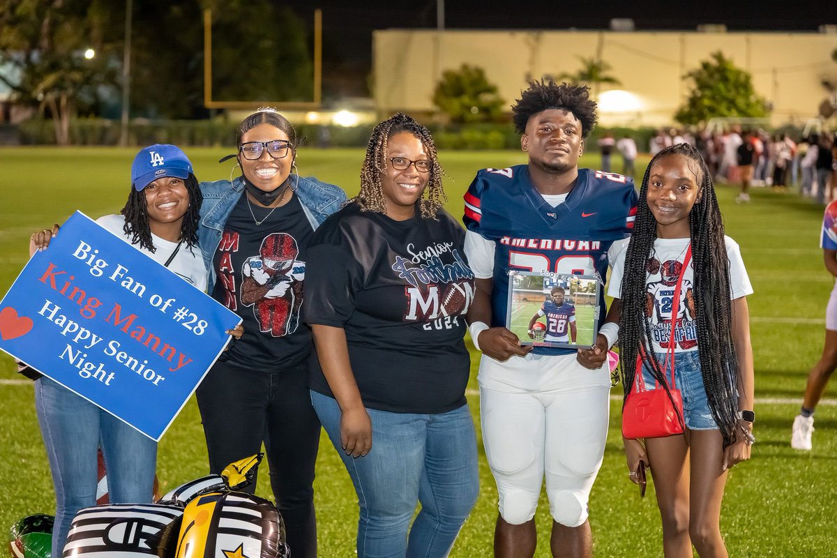 Glad to say I finished my highschool football career as a patriot. Off to the next chapter college football. 💯