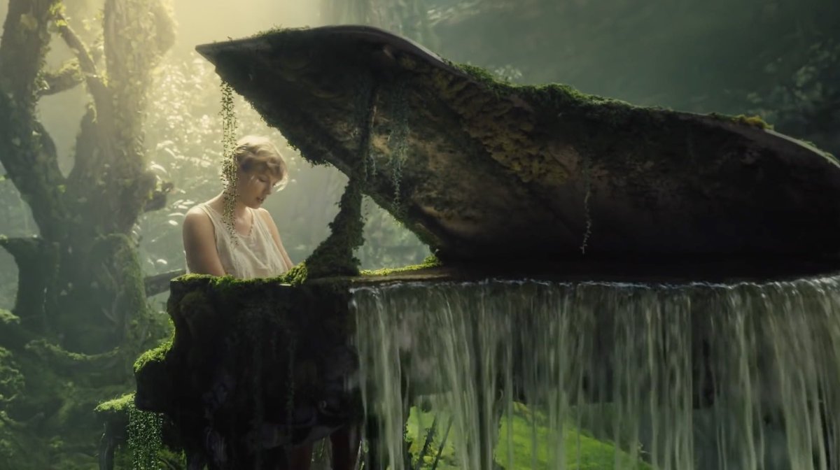 PopBase's tweet photo. ‘cardigan’ by Taylor Swift has surpassed 1 BILLION streams on Spotify, becoming her 8th song to achieve this. https://t.co/1aYw9sR1Xa