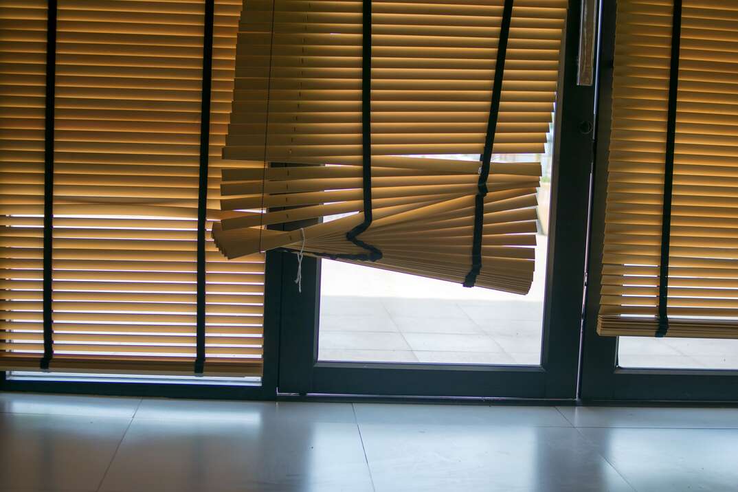 🗣️ Stop using blinds and shades to control and manage daylight. We have a much better solution!

👉 HALIO has designed a simple way to manage your daylight by using the industry’s most advanced, elegant, energy-saving, and fastest #smartglass.

More @ halioinc.com/request-demo/