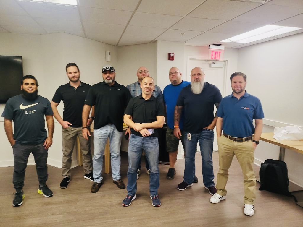 malief46's tweet photo. Wonderful time hanging out with some very smart people in Orlando during the first US #WiCo event. 

#futureofWiCo #warehousewifi #privatecellular #industrialwireless, #offsets. Highly recommend the WLPC Prague Offset presentation from @MackenzieWiFi 

https://t.co/v6LHefOKKV https://t.co/z9brR35CHu